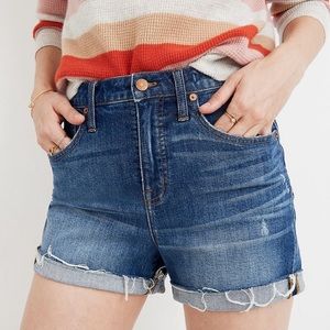 Madewell High rise denim shorts size 29 💙